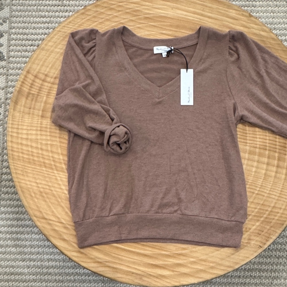 Micheal Stars V-Neck Super Soft Lightweight Taupe Tone 3/4 Sleeves Sweater